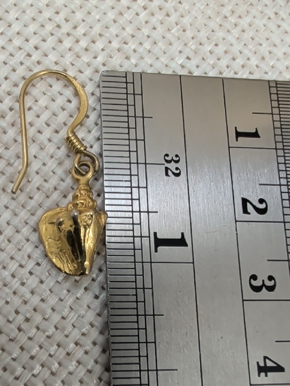 Vintage Gold Tone Conch Shell Dangle Earrings Coastal Estate Jewelry - Picture 12 of 17